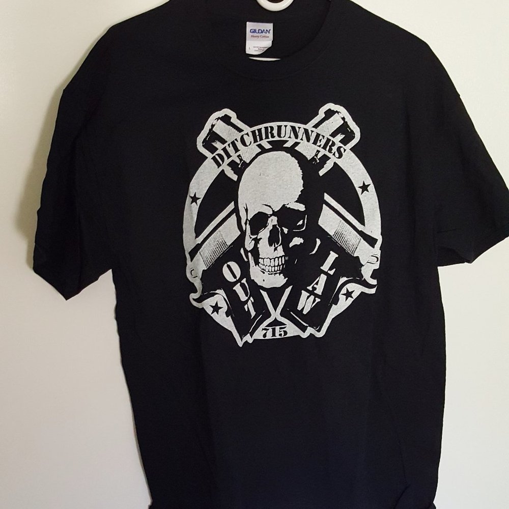 The DITCHRUNNERS T-Shirt Lg S/S Outlaw Country